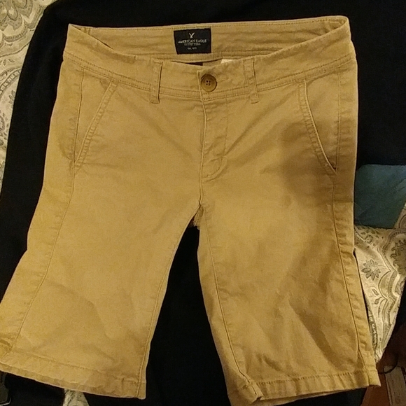 American Eagle Womens Bermuda Shorts 